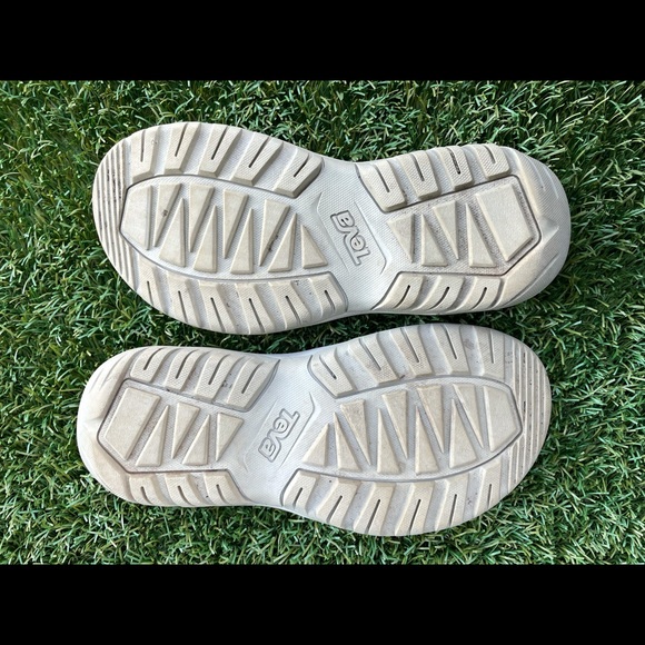 Teva Strappy Sandals Size 8 - Picture 5 of 6